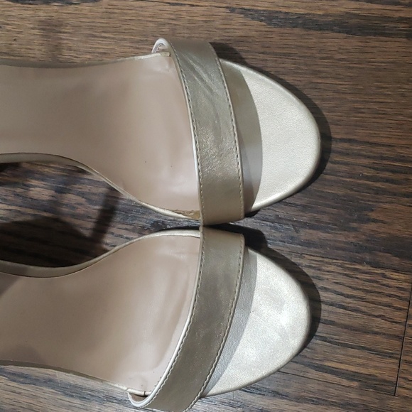 Gold Block Heels Open Toe - Picture 3 of 16